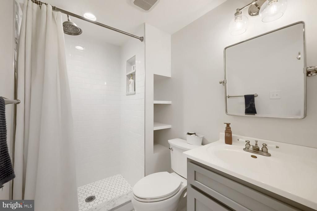 540 E FORT AVENUE E, BALTIMORE, MD 21230