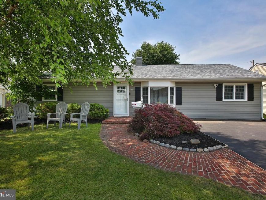 423 Chelsea Road, Fairless Hills, PA 19030 Main Photo