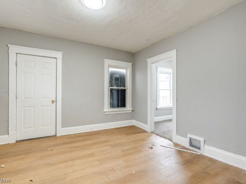 1093 E 147th Street, Cleveland, OH 44110 Photo 17