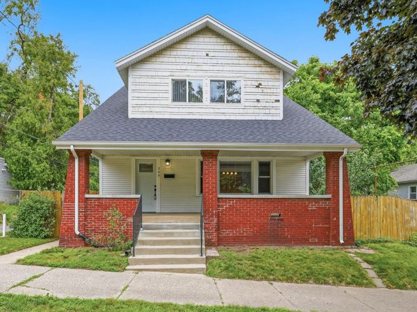 249 NE Fairbanks Street NE, Grand Rapids, MI 49503