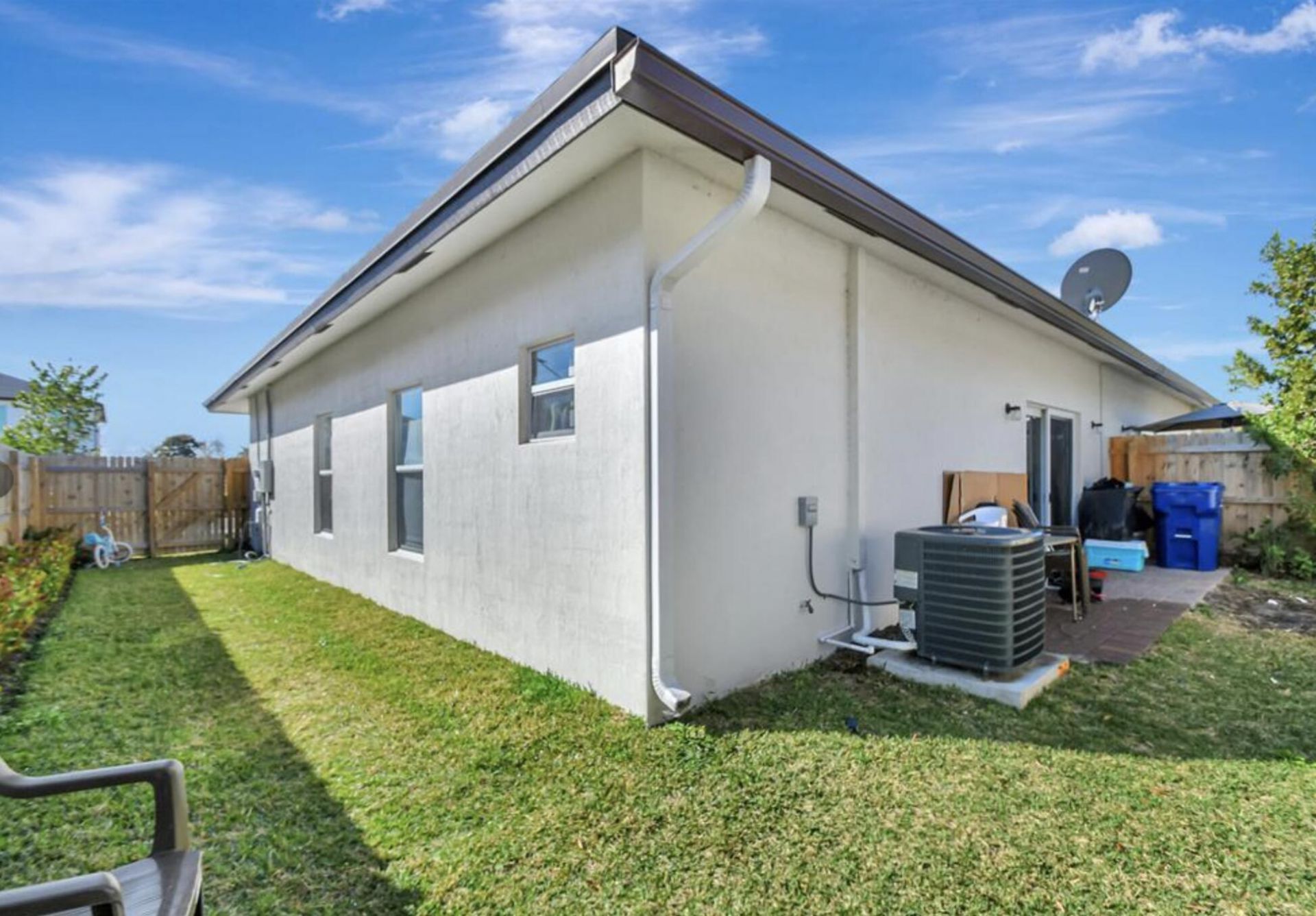 1562 W 26th Court, Riviera Beach, FL 33404 Photo