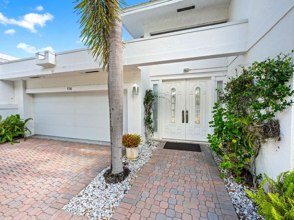 114 Waters Edge Drive, Jupiter, FL 33477