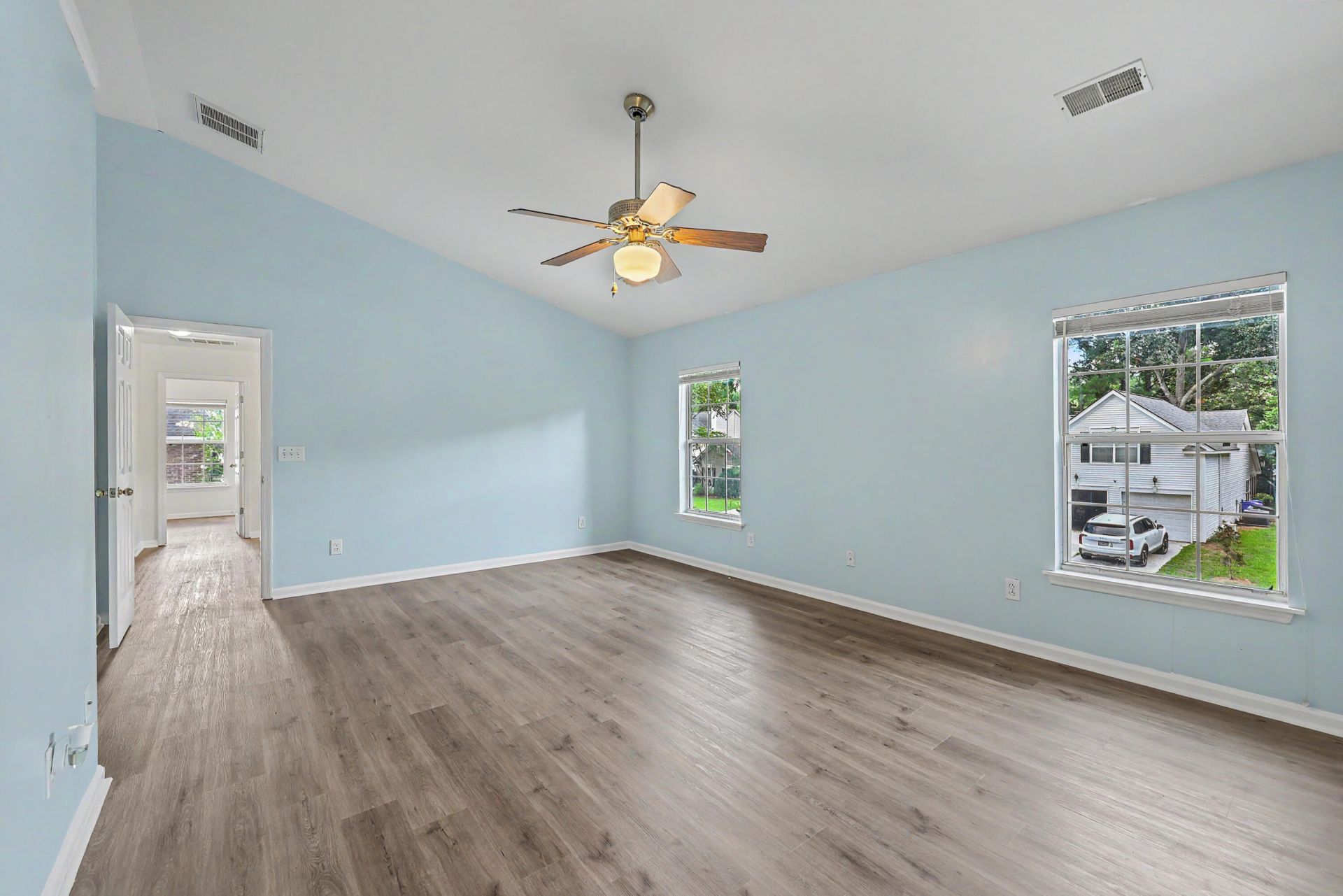 489 Antebellum Lane Photo 37