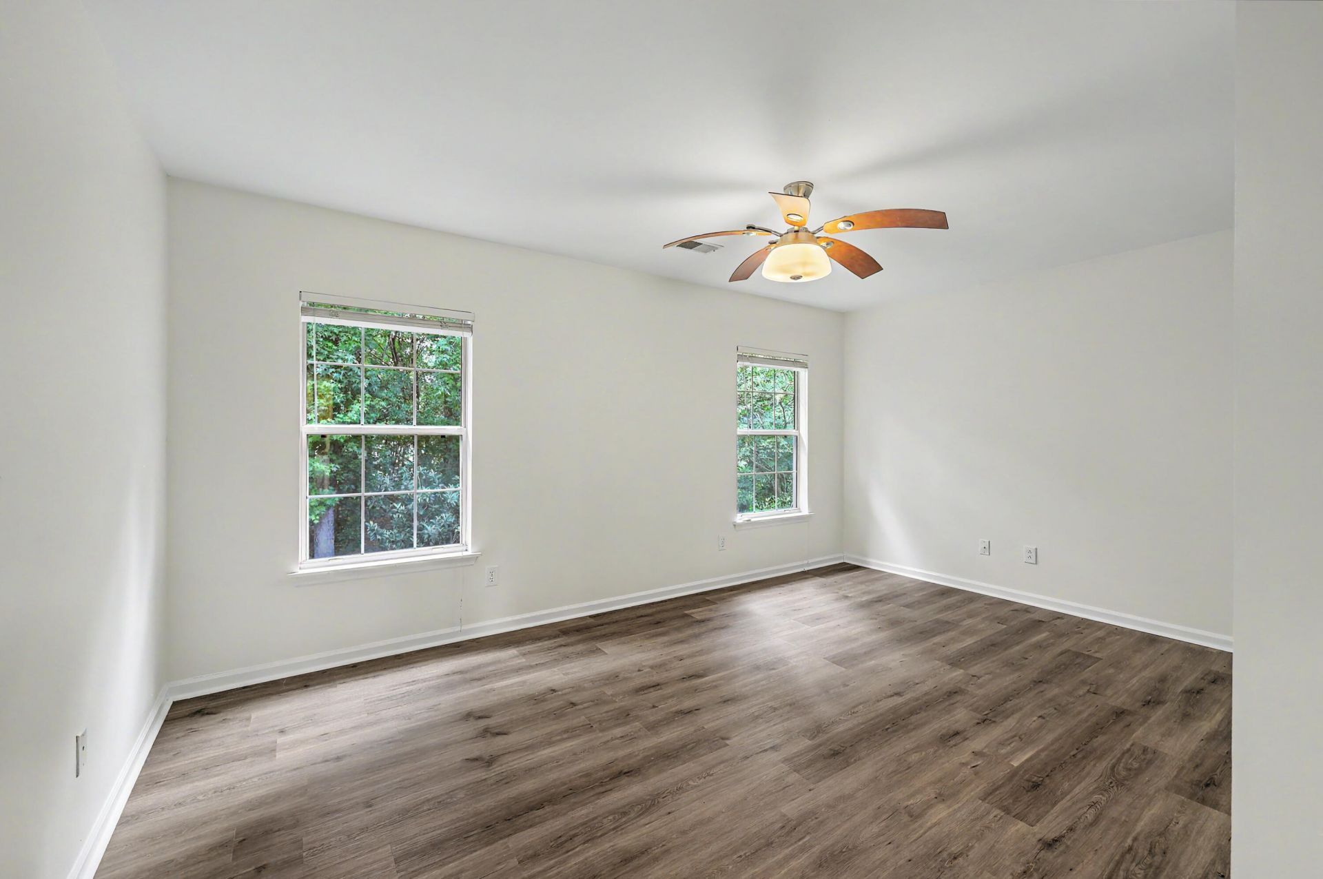 489 Antebellum Lane Photo 45