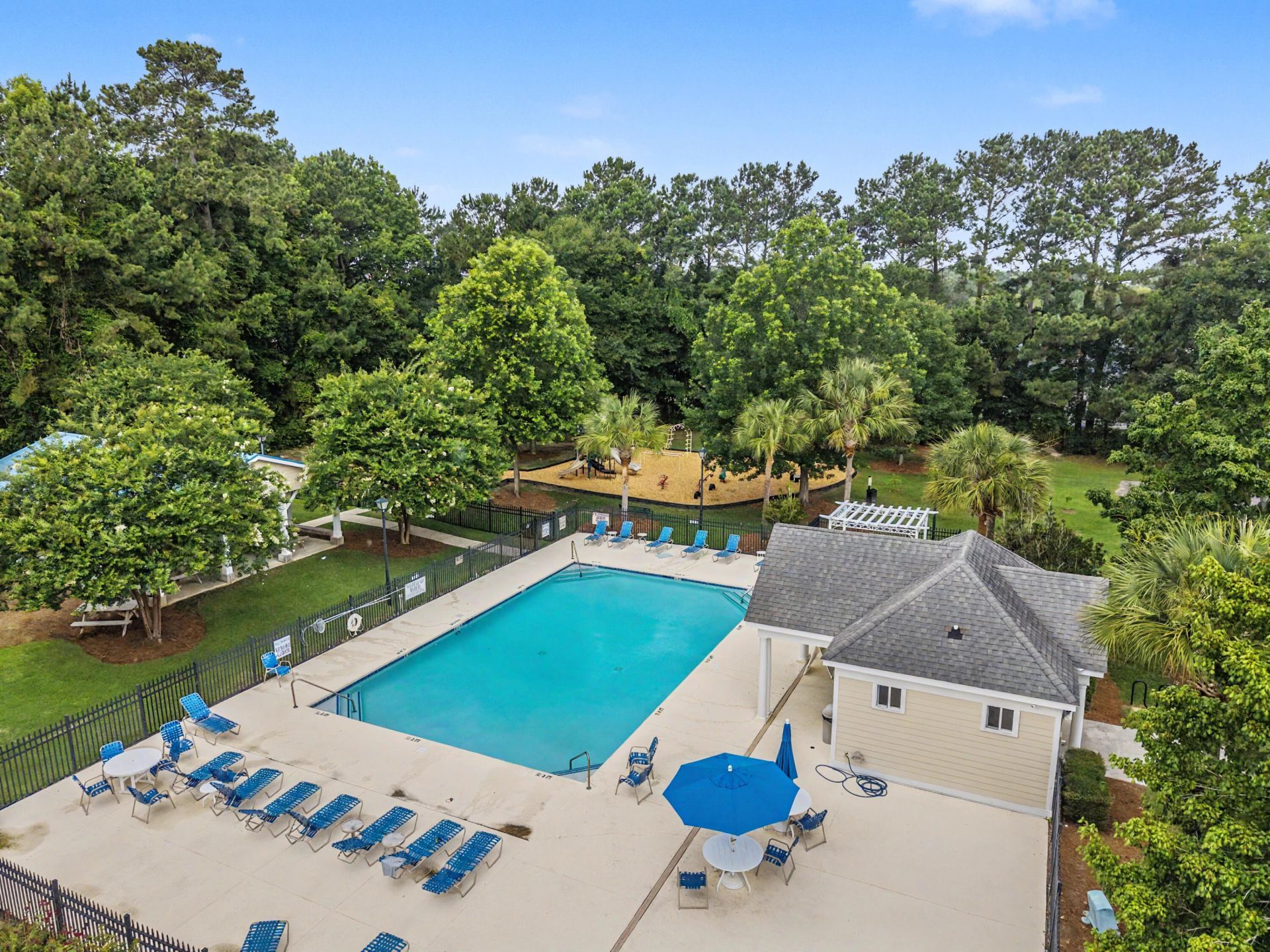 489 Antebellum Lane Photo 63