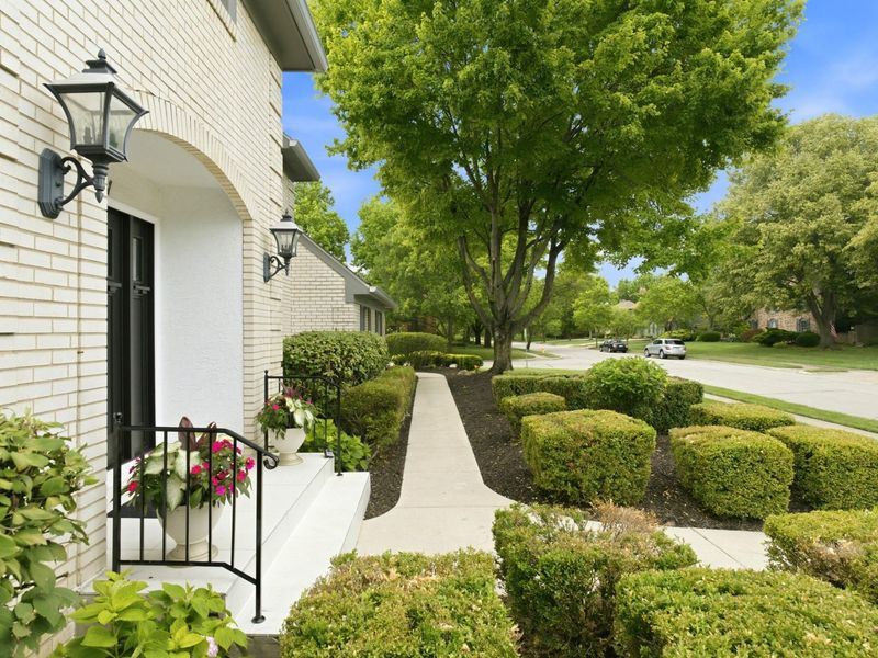 4171 Daventry Road, Columbus, OH 43220 Photo 6
