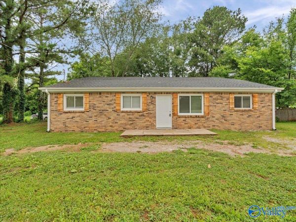 1907 Catchings Drive NW, Huntsville, AL 35806