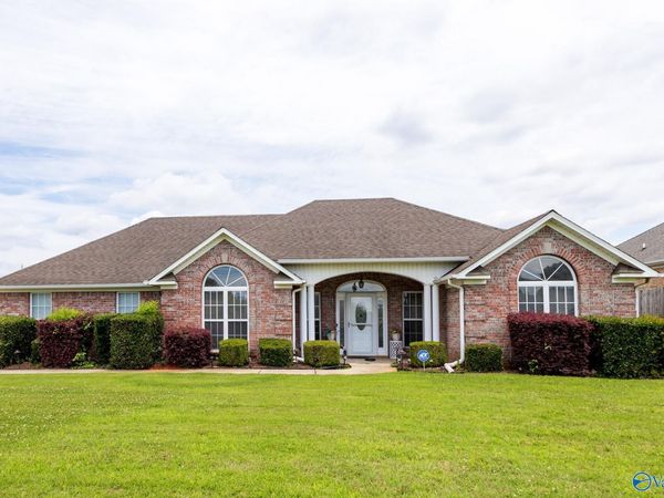 879 Dan Tibbs Road, Huntsville, AL 35806