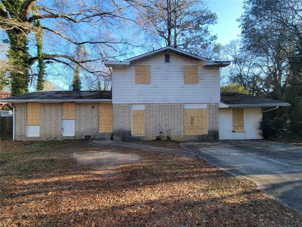 745 S Carter Drive , Jonesboro, GA 30236