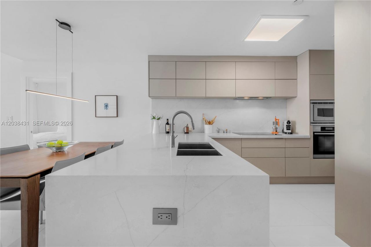 900 Biscayne Blvd, Unit 2302, Miami, FL 33132 Photo