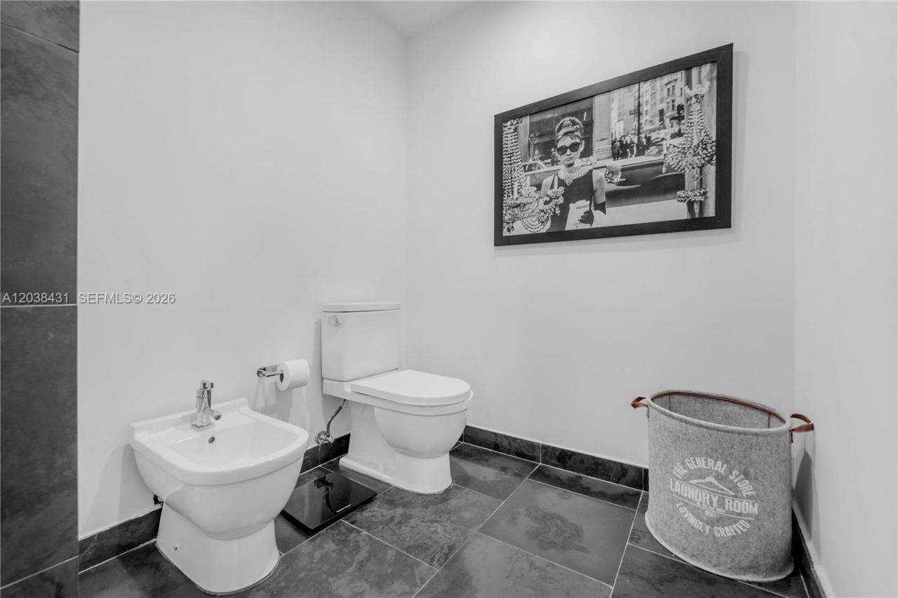 900 Biscayne Blvd, Unit 2302, Miami, FL 33132 Photo