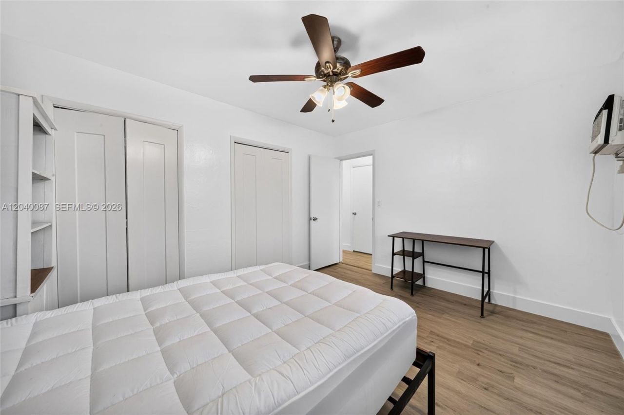 6565 Santona St, Unit B17, Coral Gables, FL 33146 Photo