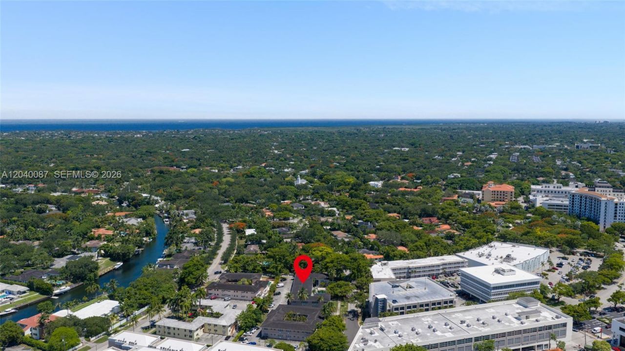 6565 Santona St, Unit B17, Coral Gables, FL 33146 Photo