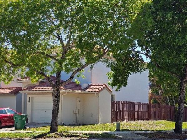 2410 SW 153rd Pass , Miami, FL 33185