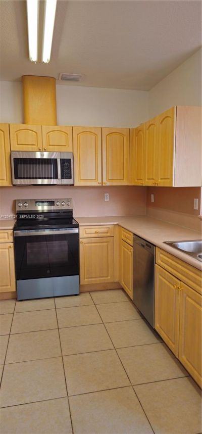 2410 SW 153rd Pass , Miami, FL 33185 Photo