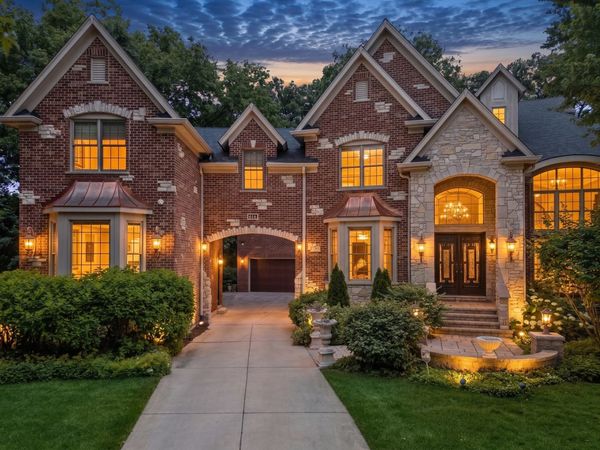 616 Driftwood Court, Naperville, IL 60540