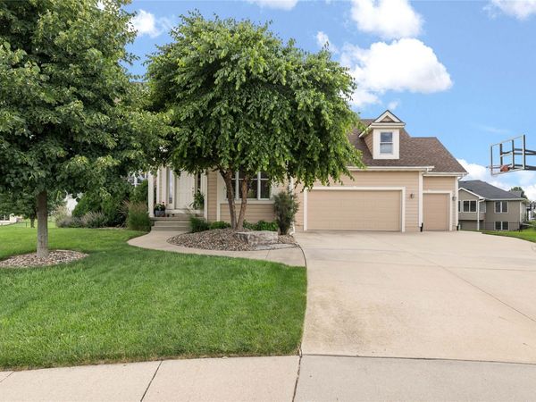 1104 NW Gabus Circle, Grimes, IA 50111