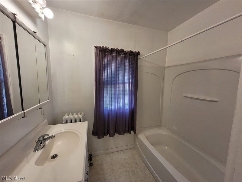 4222 Behrwald Avenue, Cleveland, OH 44109 Photo 15
