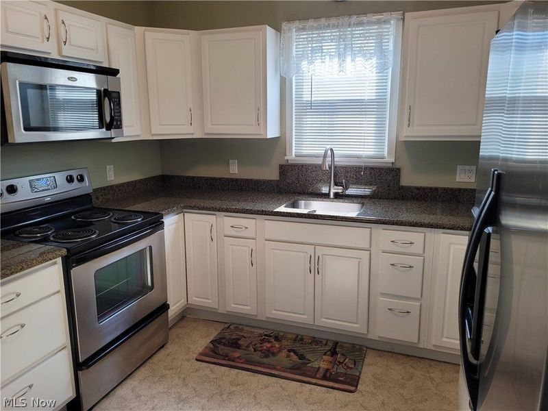4222 Behrwald Avenue, Cleveland, OH 44109 Photo 3