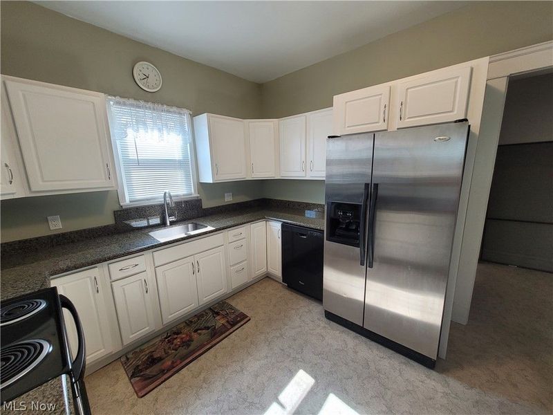 4222 Behrwald Avenue, Cleveland, OH 44109 Photo 4