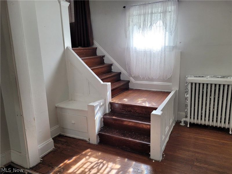 4222 Behrwald Avenue, Cleveland, OH 44109 Photo 9