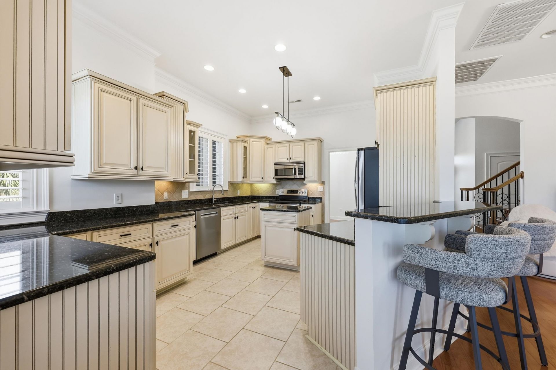 1019 Bluffview Dr.  Photo 13