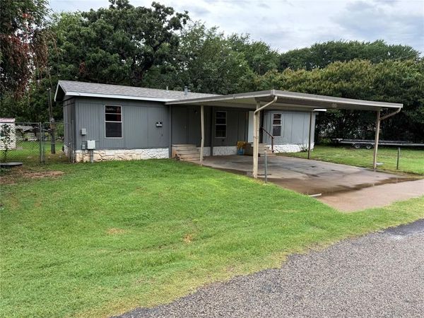 3702 Hartwood Drive, Granbury, TX 76049