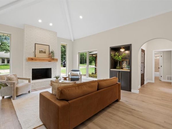 2202 Silver Holly Lane, Richardson, TX 75082