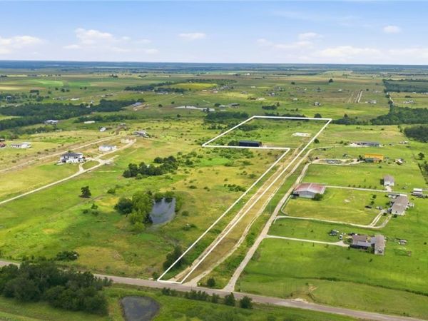1701 County Road 466 , Elgin, TX 78621