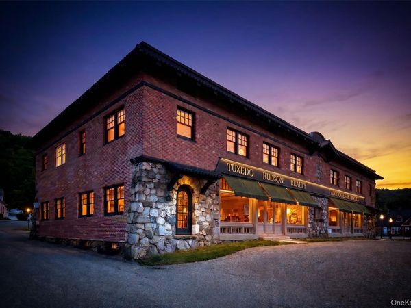 215 NY 17, Tuxedo Park, NY 10987