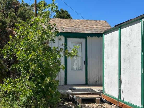 1039 LEWIS DR , Tabiona, UT 84072
