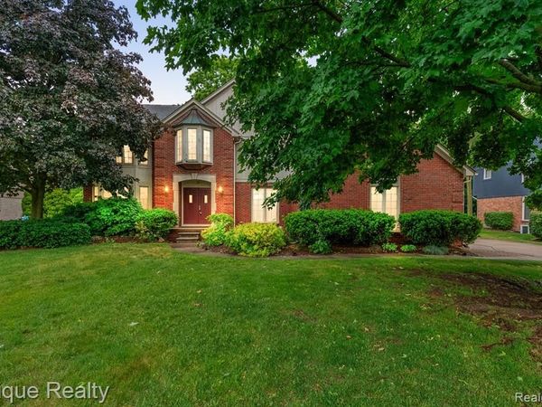 1719 Hickory Bark Lane , Bloomfield Hills, MI 48304