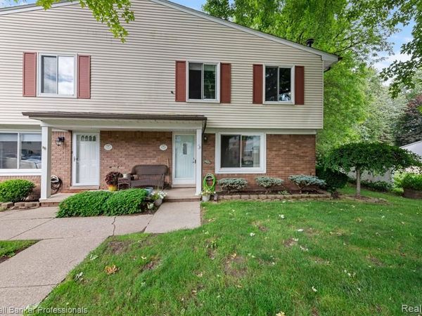 35766 Union Lake Road , Harrison Twp, MI 48045