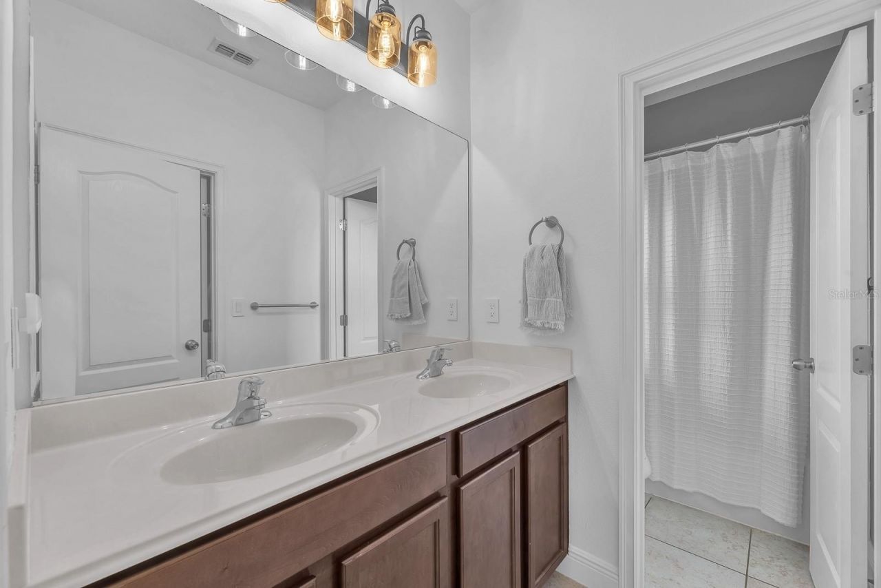 5310 Fishhawk Ridge Drive , Lithia, FL 33547 Photo