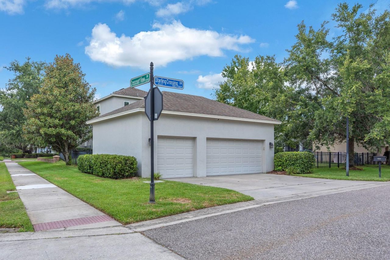 5310 Fishhawk Ridge Drive , Lithia, FL 33547 Photo