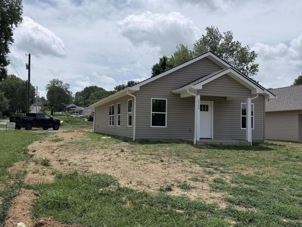 2532 E Clark Ave, Maryville, TN 37804