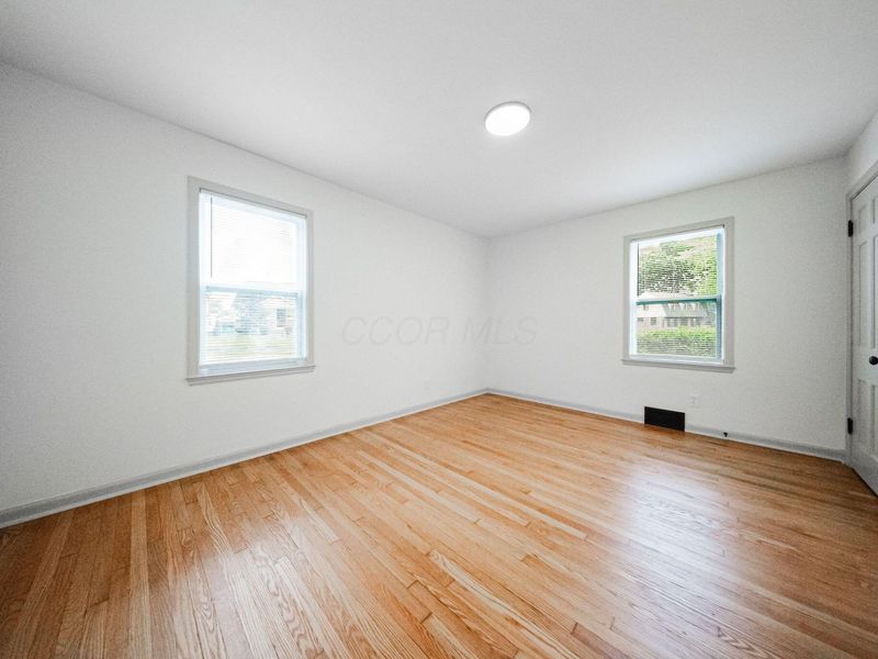 1899 Denbridge Way , Columbus, OH 43219 Photo 42