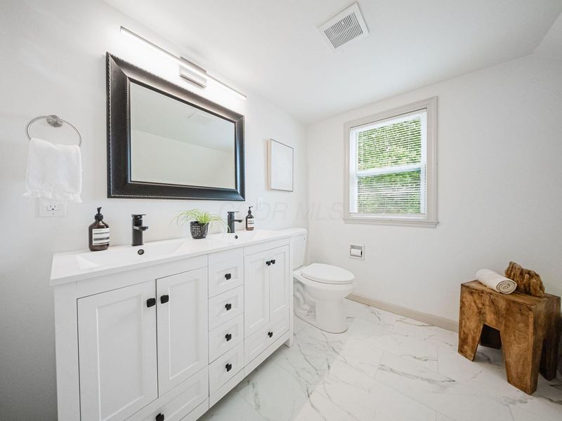 1899 Denbridge Way , Columbus, OH 43219 Photo 50