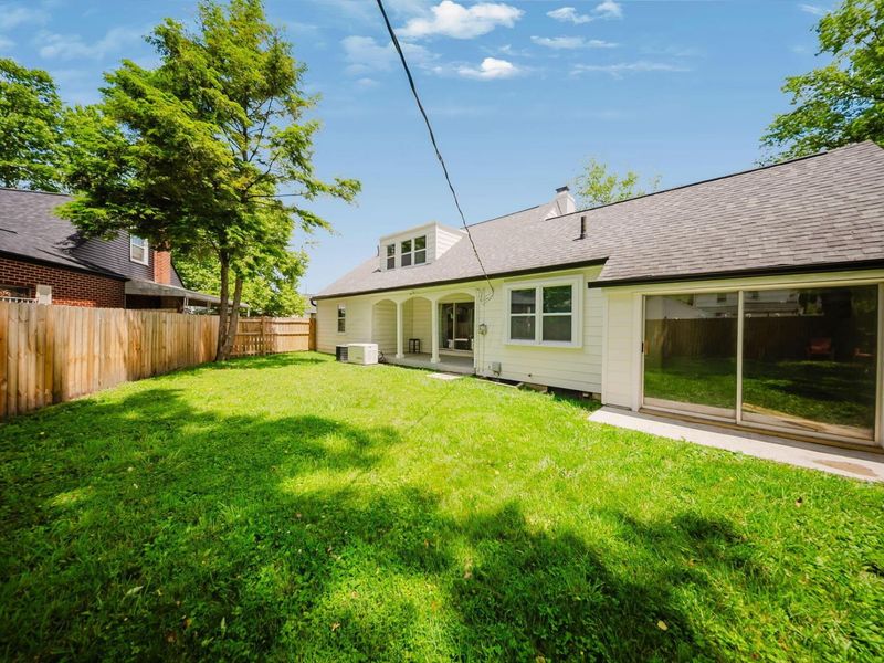 1899 Denbridge Way , Columbus, OH 43219 Photo 60