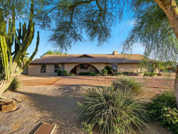 7417 W Grovers Avenue, Glendale, AZ 85308
