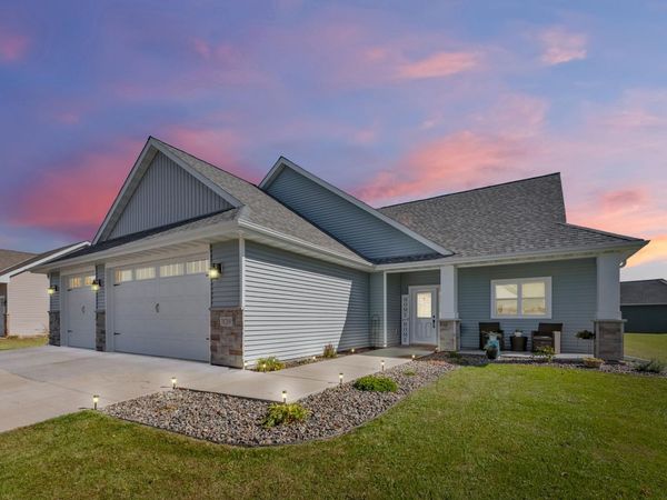 38209 Everett Avenue , North Branch, MN 55056