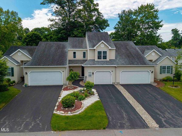 28 Cedar Court, Queensbury, NY 12804