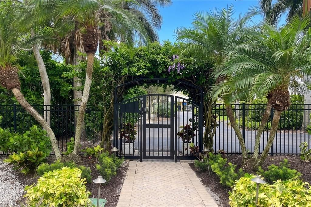 6361 Pelican Bay Blvd, Unit 503, Naples, FL 34108 Photo