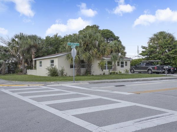 371 W 34th Street, Riviera Beach, FL 33404