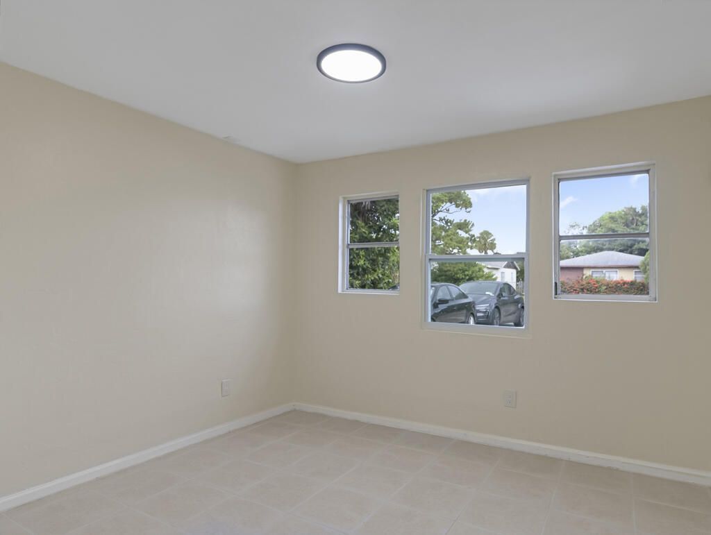 371 W 34th Street, Riviera Beach, FL 33404 Photo
