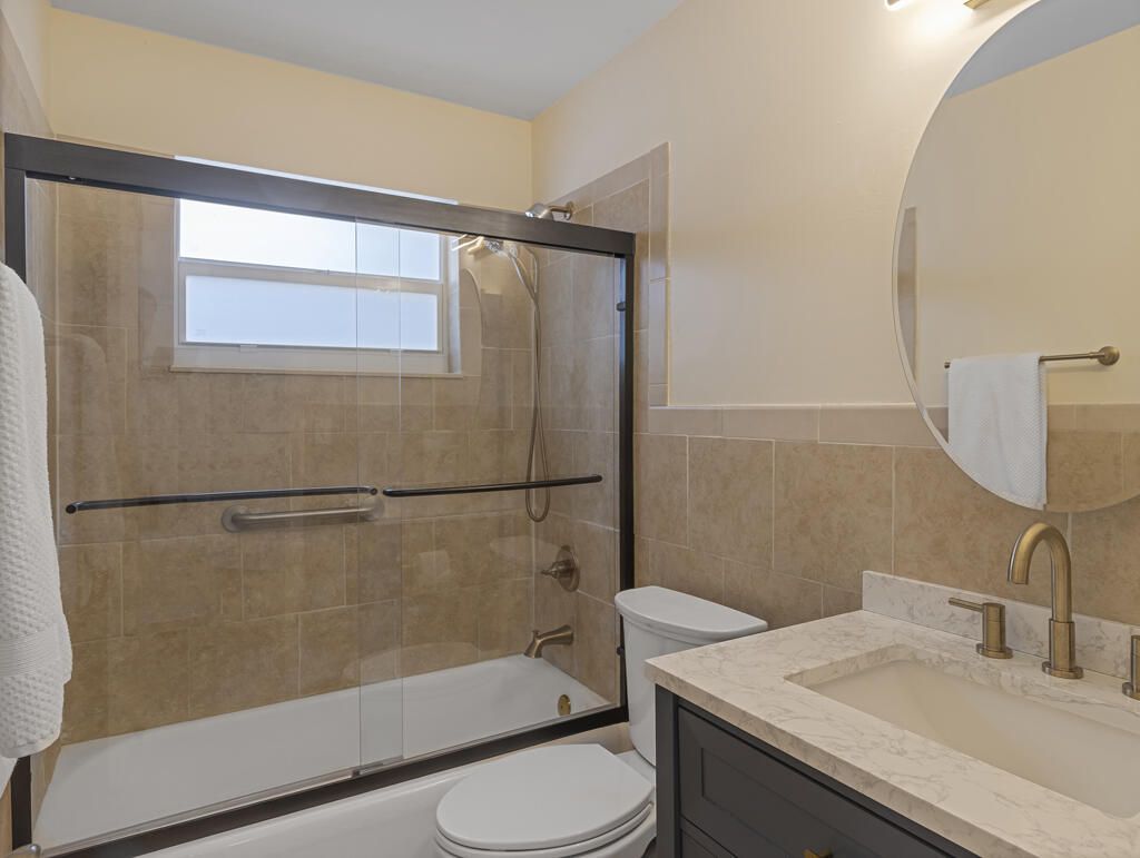 371 W 34th Street, Riviera Beach, FL 33404 Photo