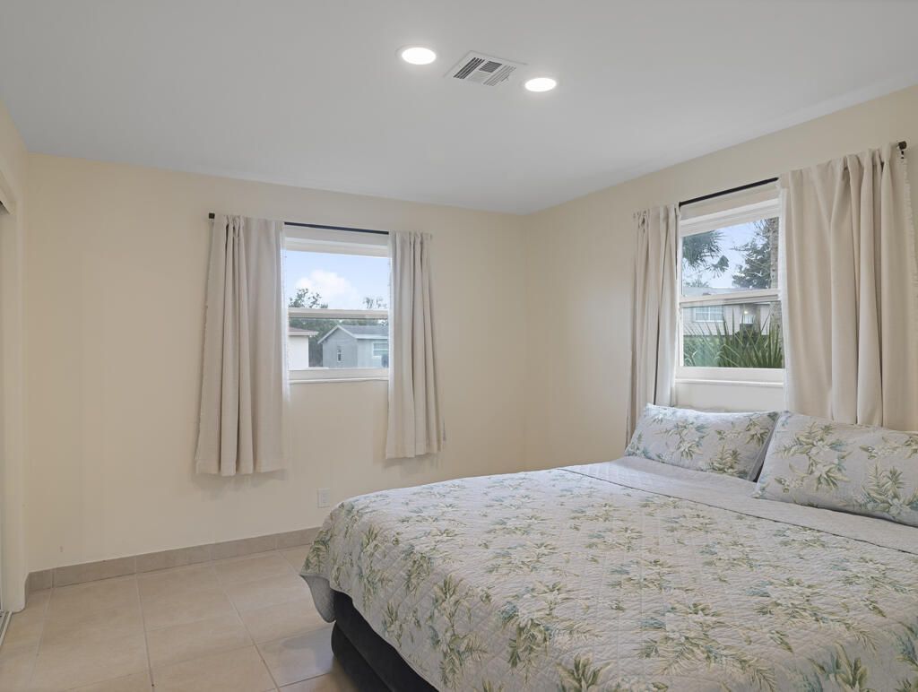 371 W 34th Street, Riviera Beach, FL 33404 Photo
