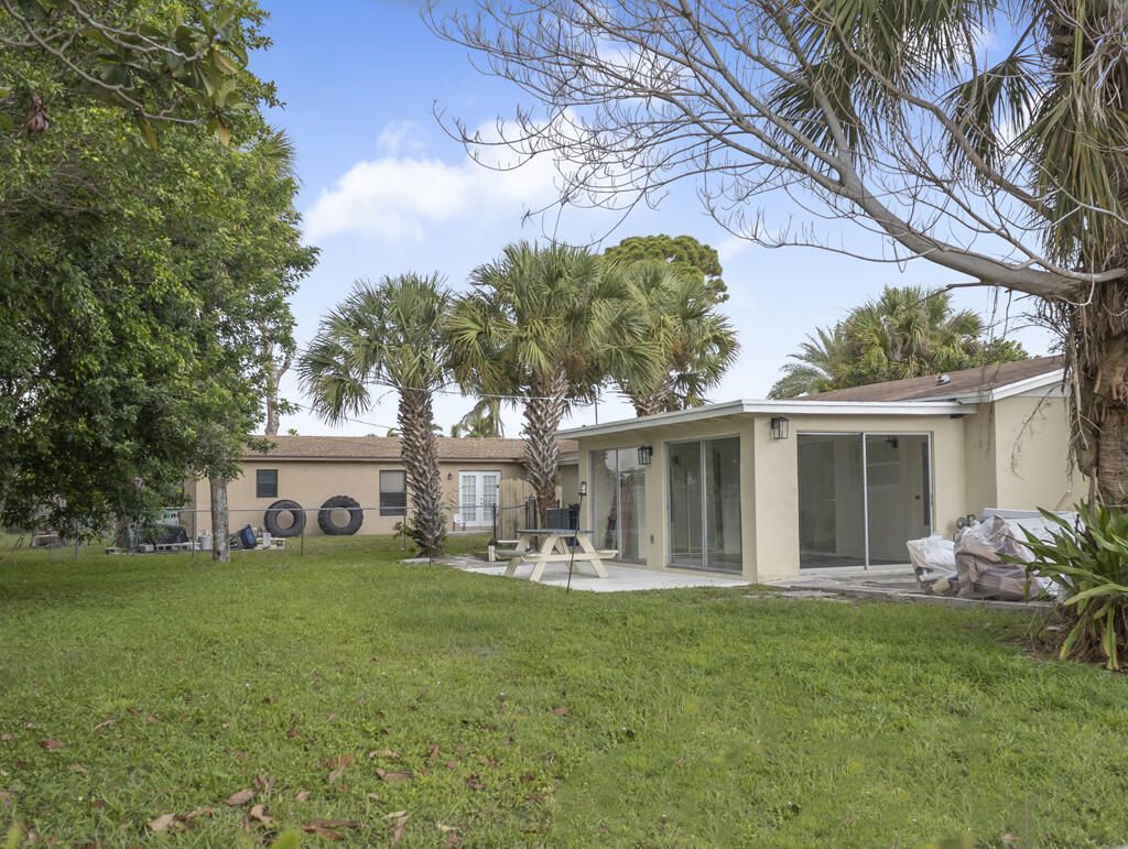 371 W 34th Street, Riviera Beach, FL 33404 Photo