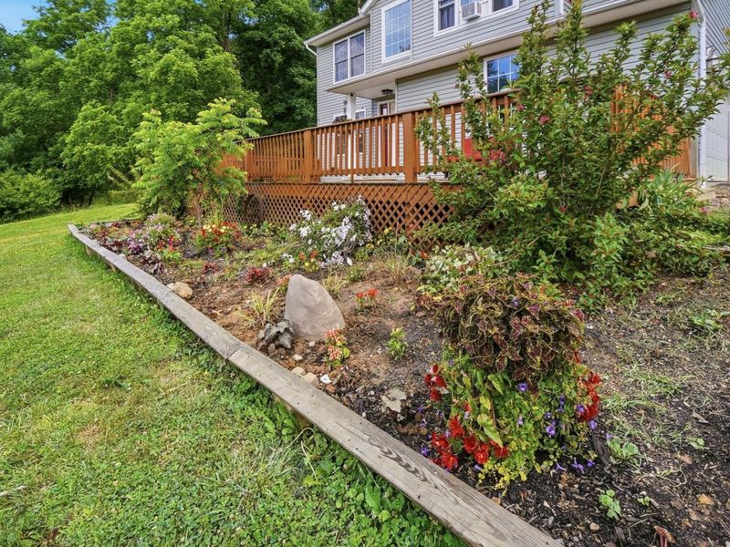 9535 Rain Rock Road NE, Newark, OH 43055 Photo 3