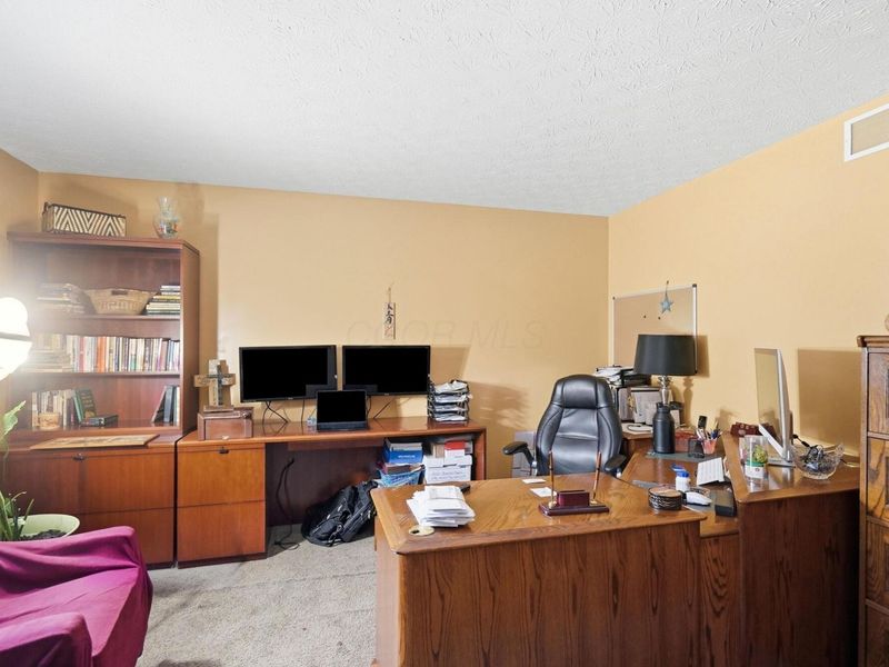 9535 Rain Rock Road NE, Newark, OH 43055 Photo 9